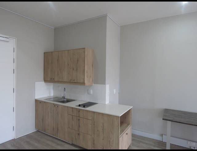81M² OFFICE TO LET IN PAARDEVLEI
